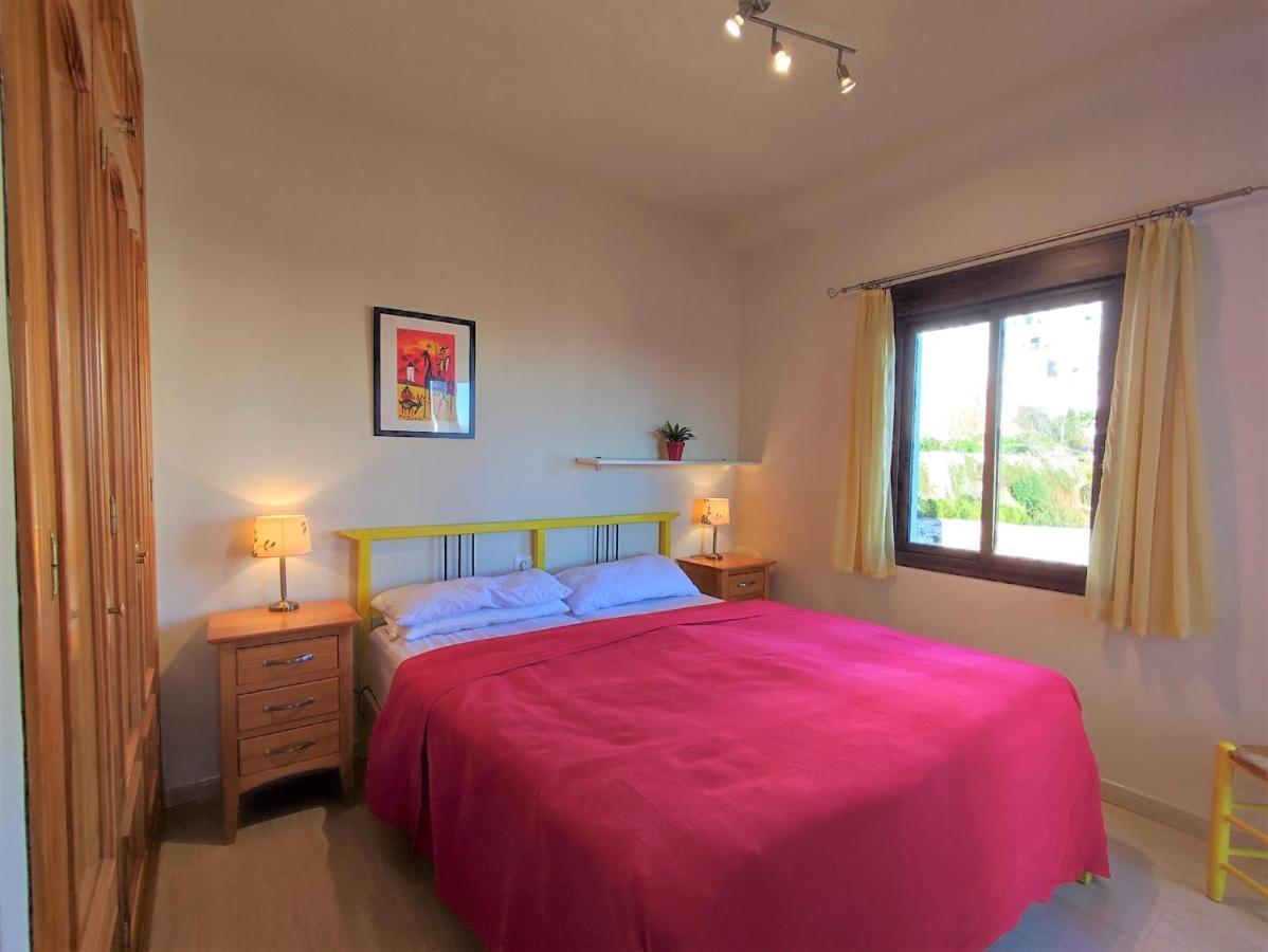 Lovely 2 Bedroom Apartment With Sea View, Фрихилиана Экстерьер фото